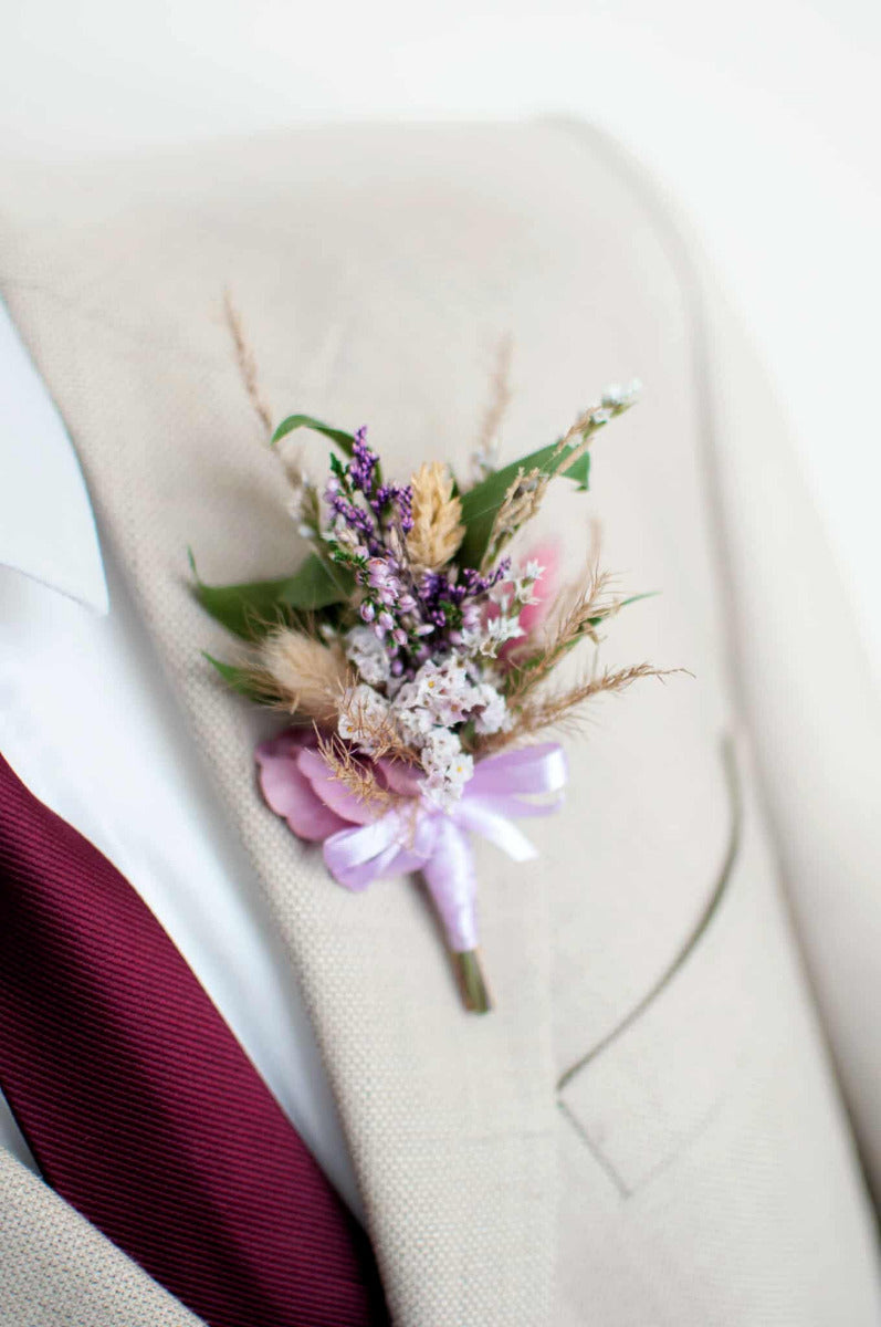 Boutonniere Purple