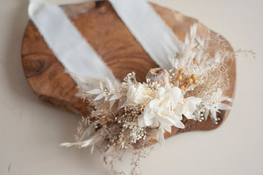 Wrist corsage